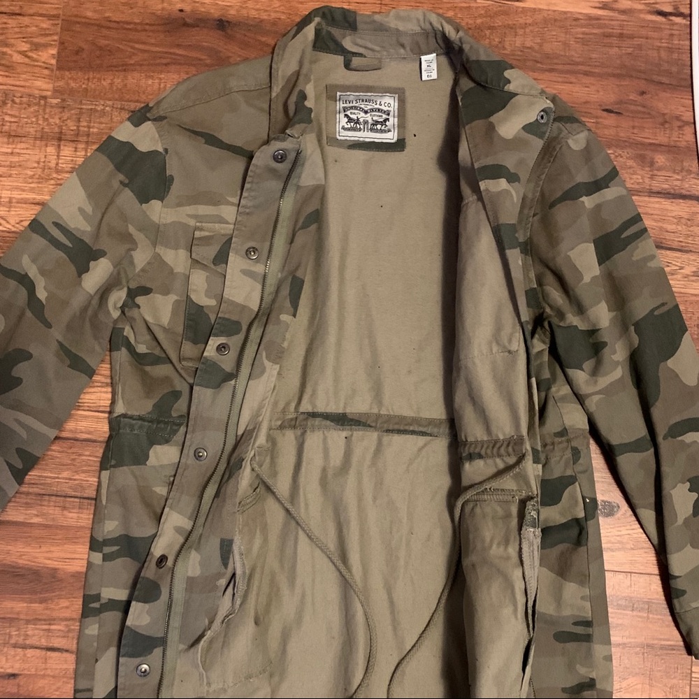 Long Levi’s jacket - Picture 2 of 4